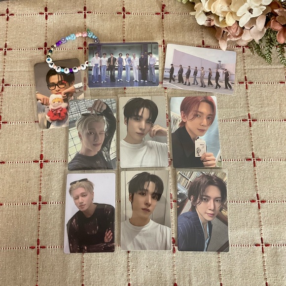 ATEEZ Golden Hour pt 3 POCA album 6 PCs Yeosang Wooyoung Yunho + 2 group pcs - Picture 1 of 4
